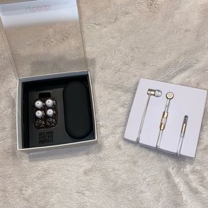 Beats earbuds